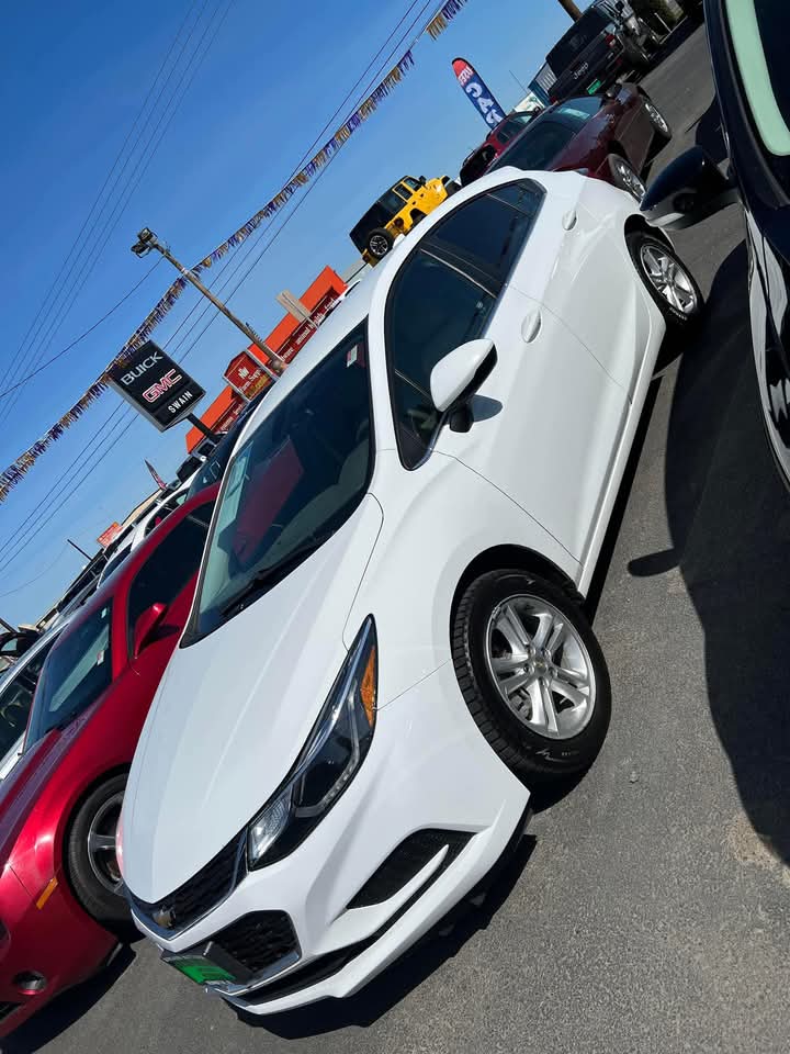 Chevy Cruze Hatchback