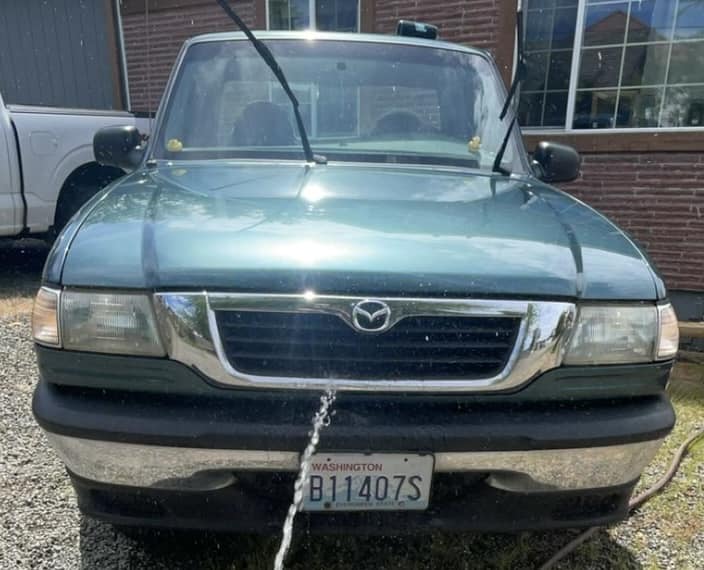 Mazda B2500